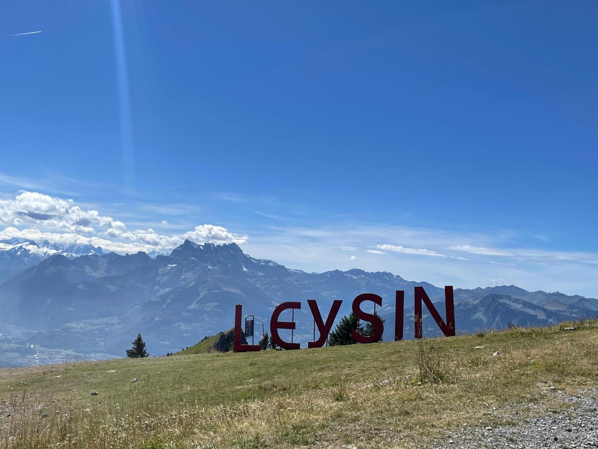 Charmant Appartement Au Vagabond Leysin Esterno foto